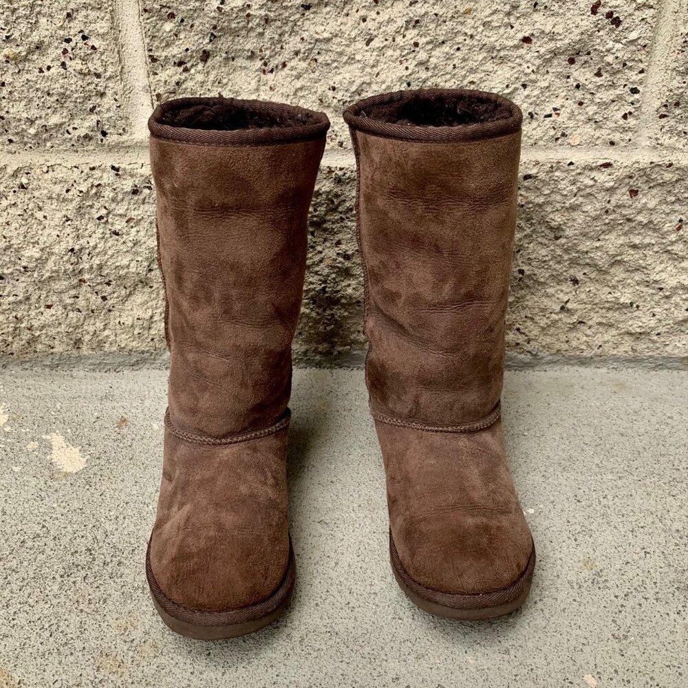 UGG AUSTRALIA Classic Tall Shearling Boots Kids 3 Euro 33 11" Chocolate Brown - Picture 5 of 11